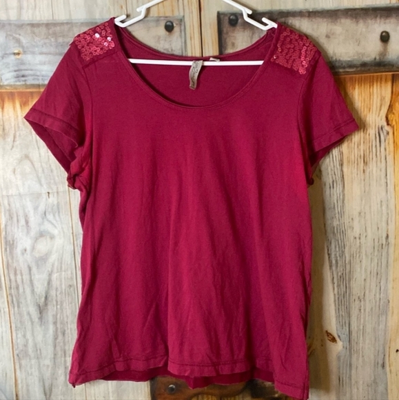 TEES 2 PLEASE Tops - 🌷LOVED SEQUIN T-SHIRT